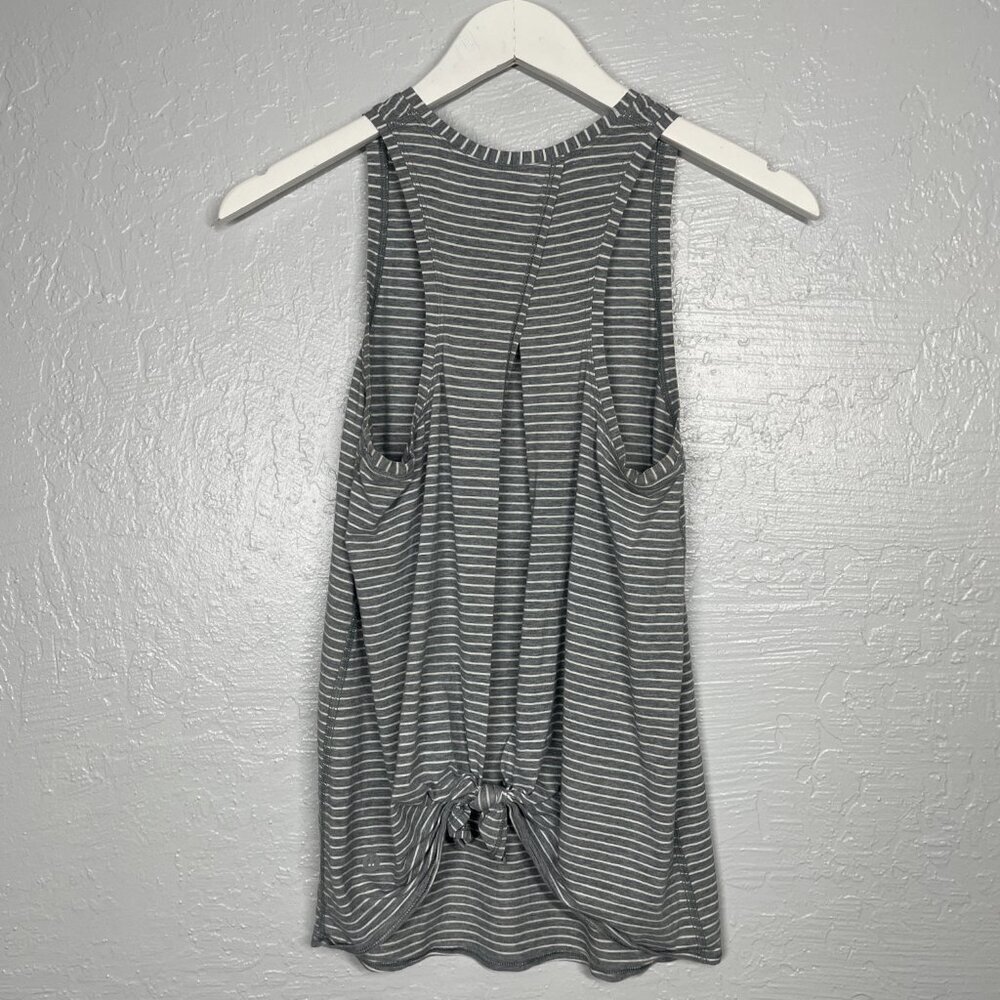 Lululemon Women 4 Gray White All Tied Up Tank Striped Open Back Athletic Workout - Picture 4 of 7